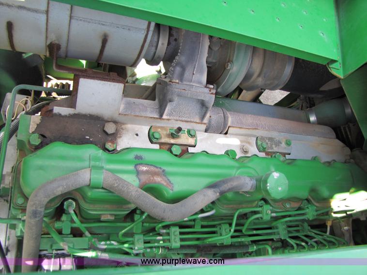 image for item 6912 2001 John Deere 9750STS 4x4 combine