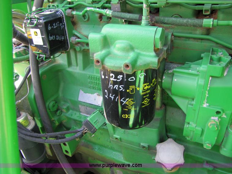 image for item 6912 2001 John Deere 9750STS 4x4 combine