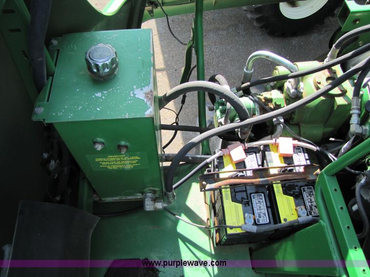 image for item 6912 2001 John Deere 9750STS 4x4 combine