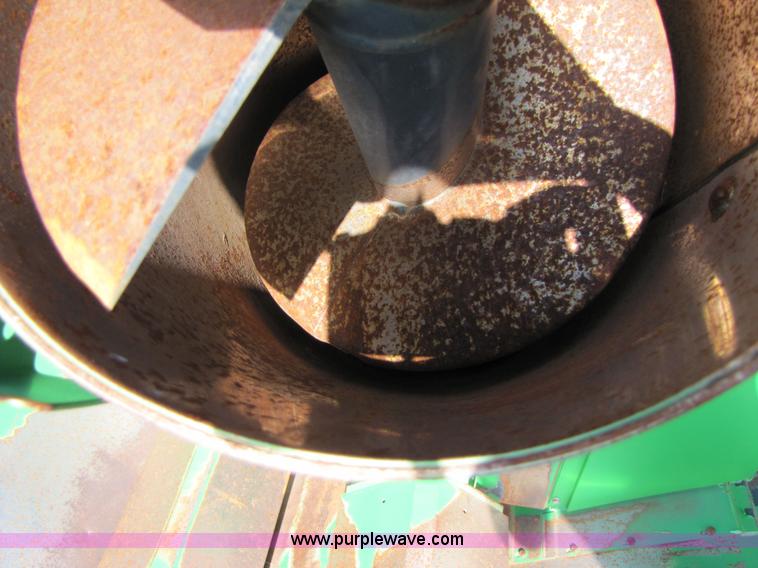 image for item 6912 2001 John Deere 9750STS 4x4 combine