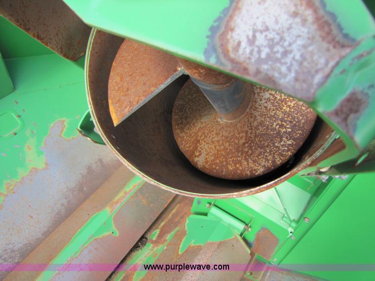 image for item 6912 2001 John Deere 9750STS 4x4 combine