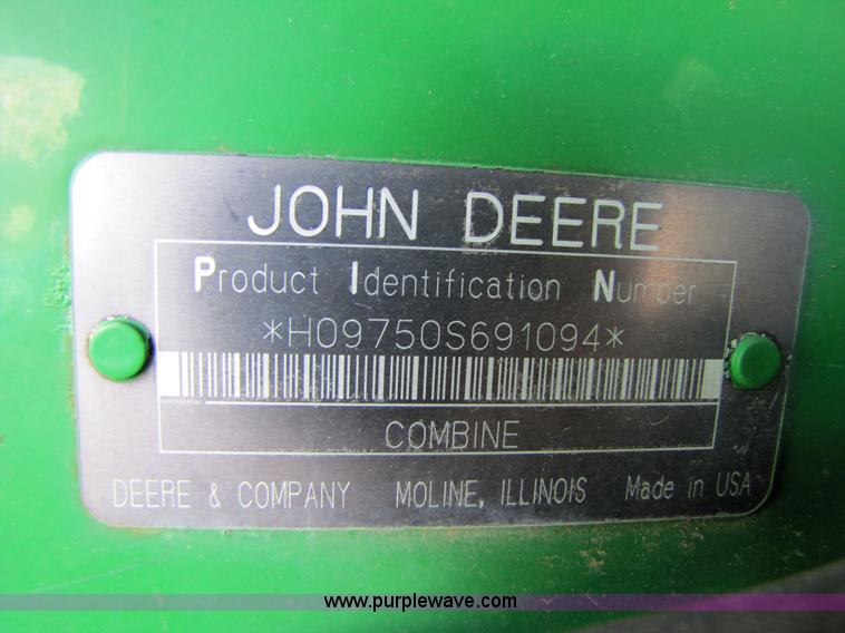 image for item 6912 2001 John Deere 9750STS 4x4 combine