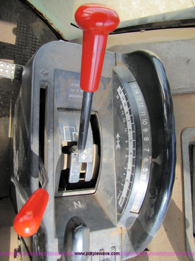 image for item 6914 1993 John Deere 4960 MFWD tractor