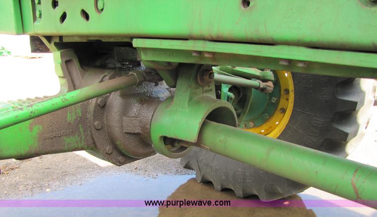 image for item 6914 1993 John Deere 4960 MFWD tractor