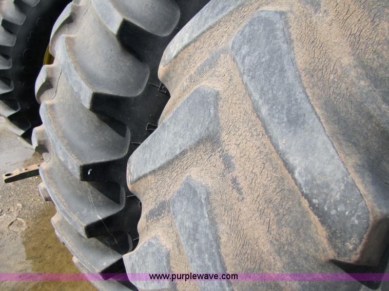 image for item 6914 1993 John Deere 4960 MFWD tractor