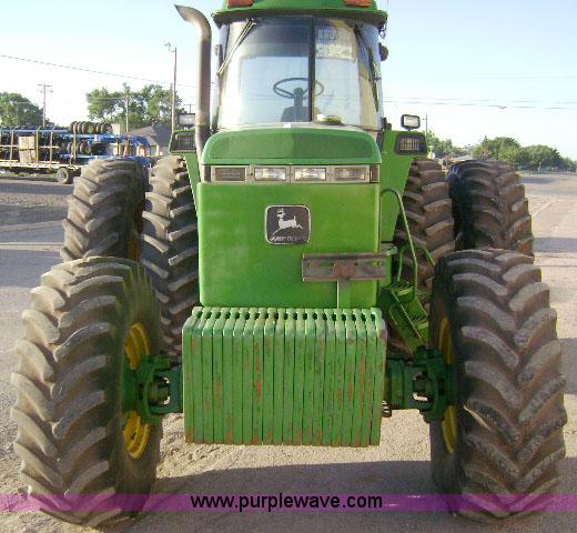 image for item 6914 1993 John Deere 4960 MFWD tractor