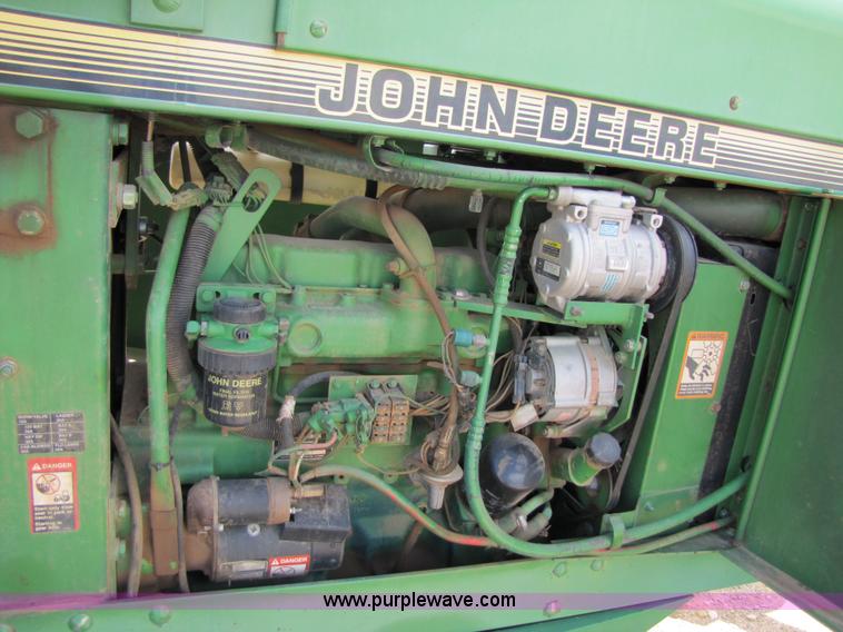 image for item 6915 1995 John Deere 6500 self-propelled Hi-Cycle sprayer