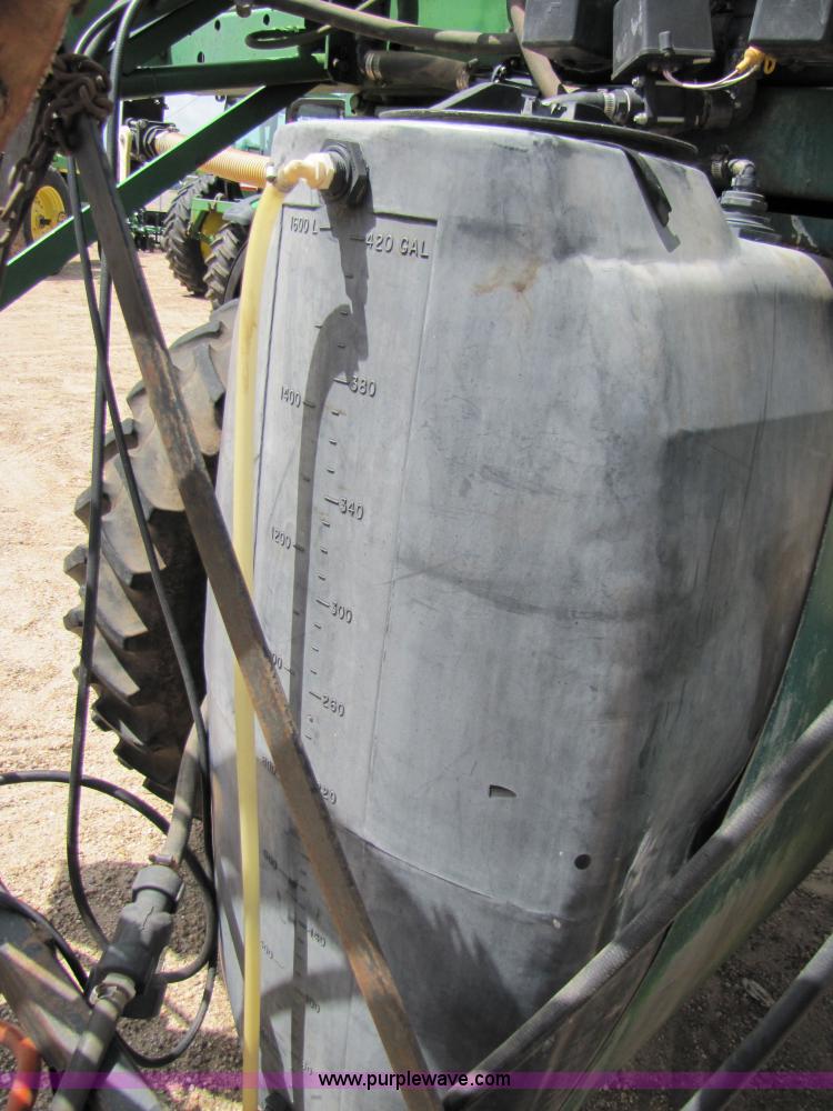image for item 6915 1995 John Deere 6500 self-propelled Hi-Cycle sprayer