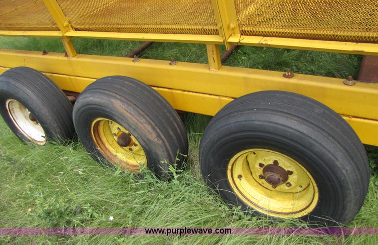 image for item 6917 Big 12 1600 triple axle boll buggy