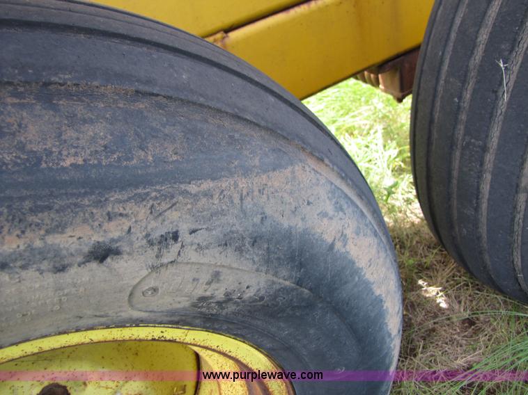 image for item 6917 Big 12 1600 triple axle boll buggy