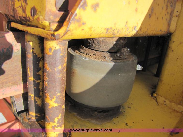 image for item 6920 Bush Hog CMB6932S module builder