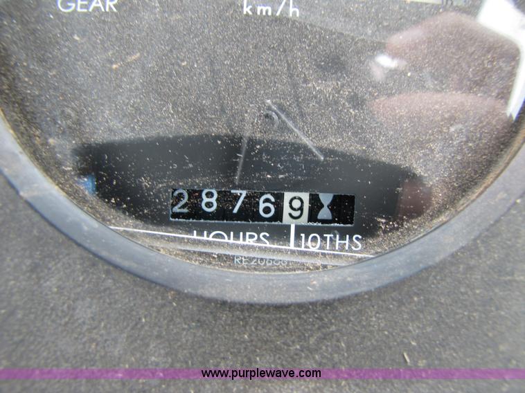 image for item 6921 1982 John Deere 4440 tractor