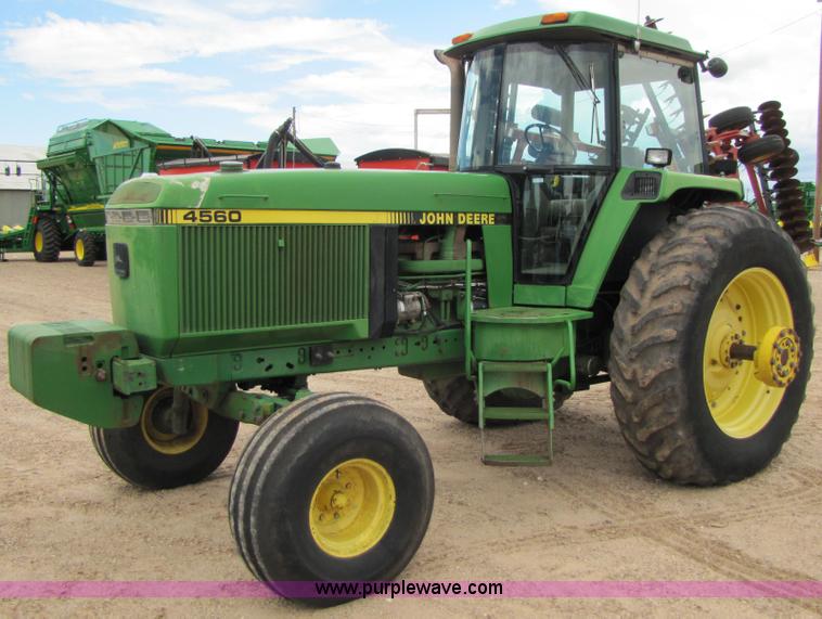 image for item 6922 1992 John Deere 4560 tractor