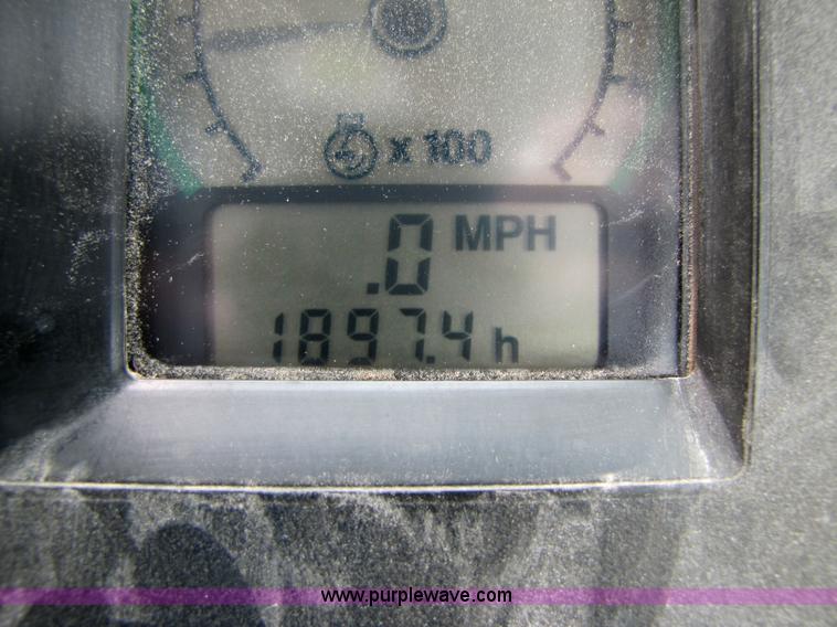 image for item 6922 1992 John Deere 4560 tractor