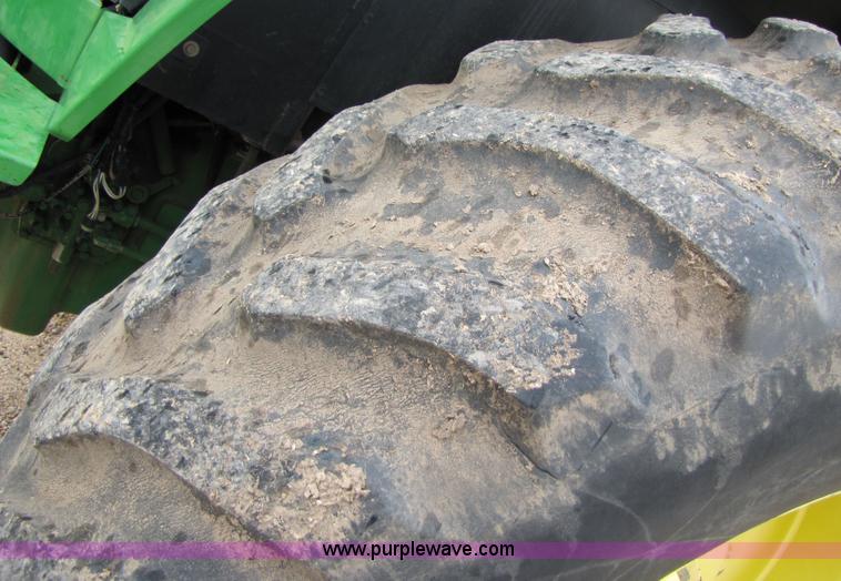 image for item 6922 1992 John Deere 4560 tractor