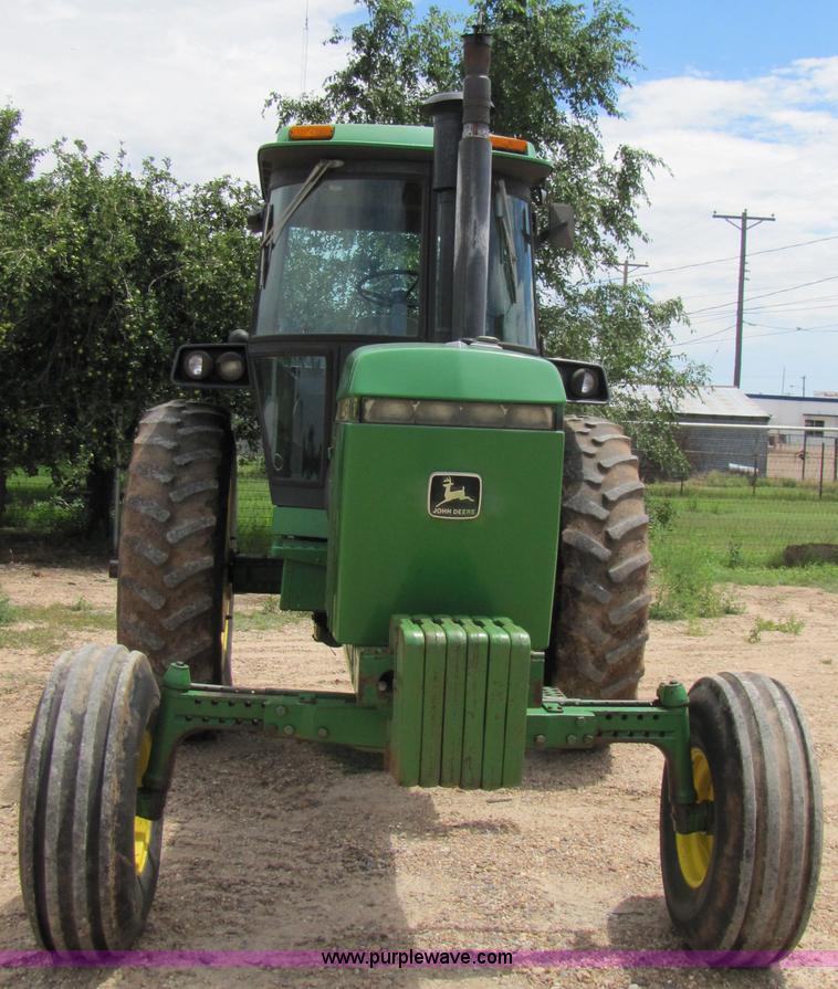 image for item 6926 1984 John Deere 4450 tractor