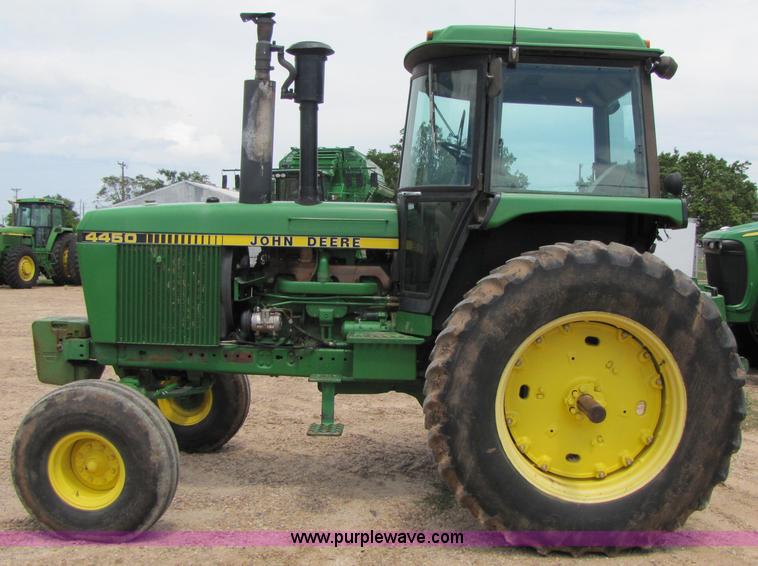 image for item 6926 1984 John Deere 4450 tractor