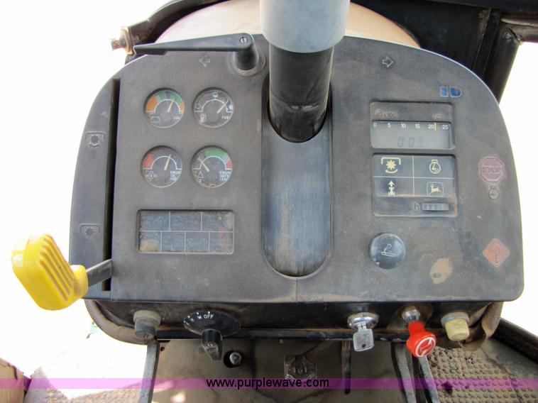 image for item 6926 1984 John Deere 4450 tractor