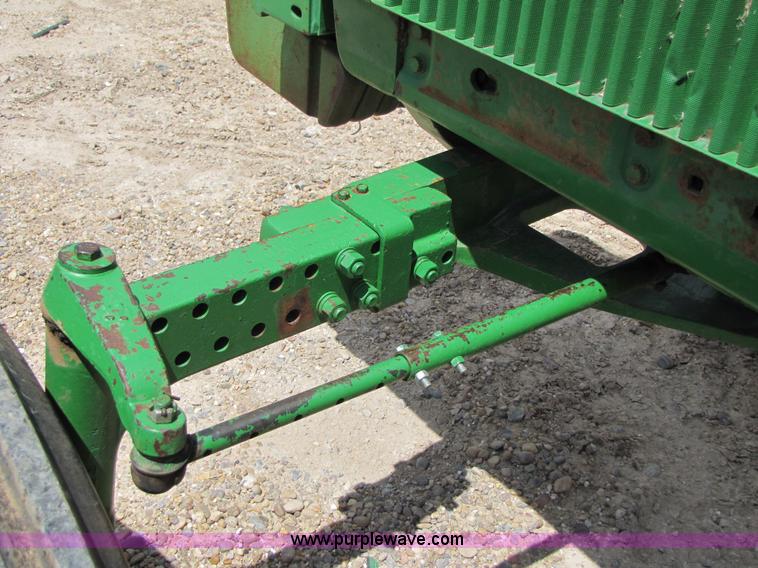 image for item 6926 1984 John Deere 4450 tractor