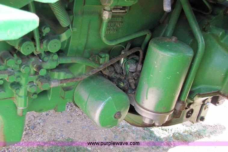 image for item 6926 1984 John Deere 4450 tractor