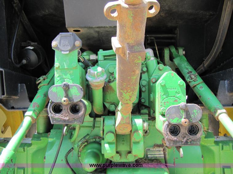 image for item 6926 1984 John Deere 4450 tractor