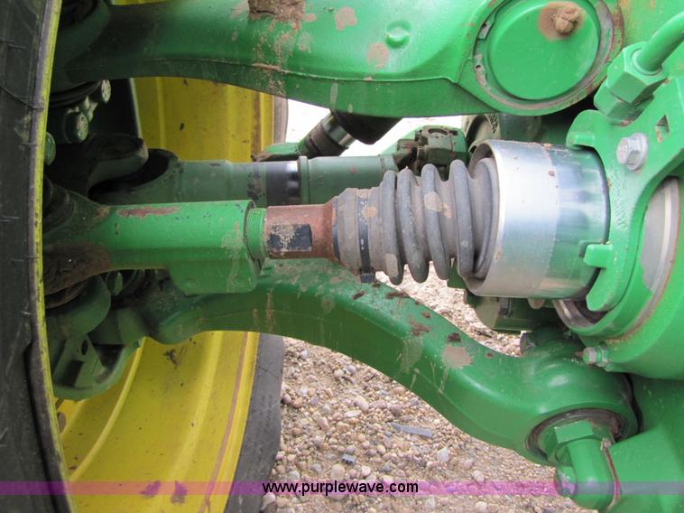 image for item 6927 2002 John Deere 8520 MFWD tractor