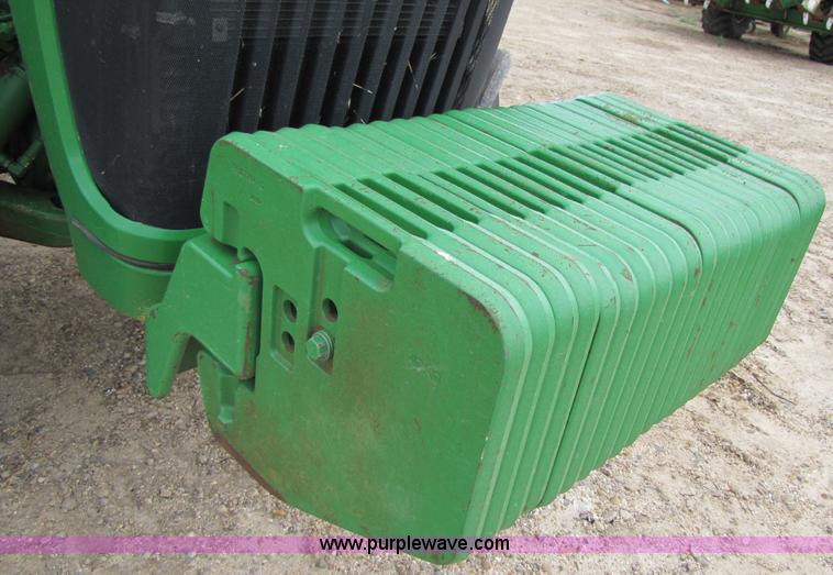 image for item 6927 2002 John Deere 8520 MFWD tractor