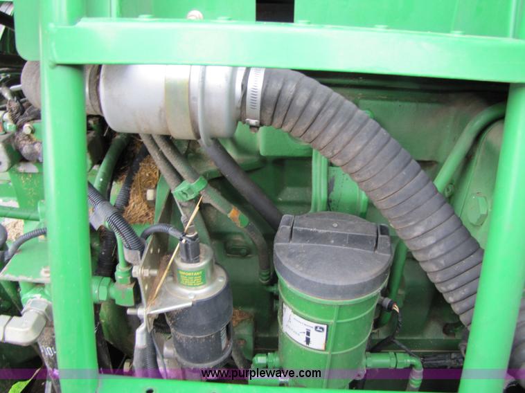 image for item 6928 2005 John Deere 9860STS combine
