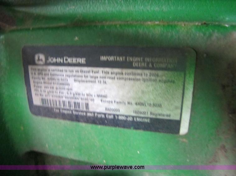 image for item 6928 2005 John Deere 9860STS combine