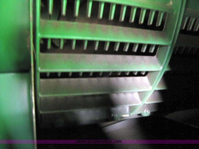 image for item 6928 2005 John Deere 9860STS combine