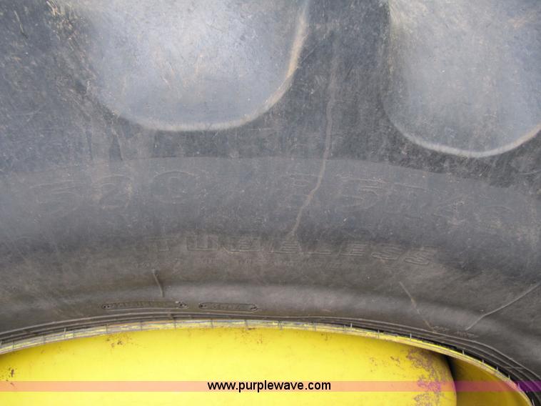 image for item 6928 2005 John Deere 9860STS combine