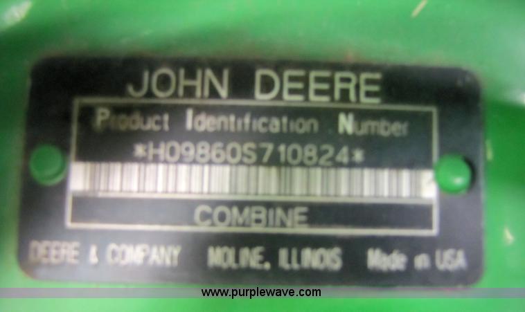 image for item 6928 2005 John Deere 9860STS combine