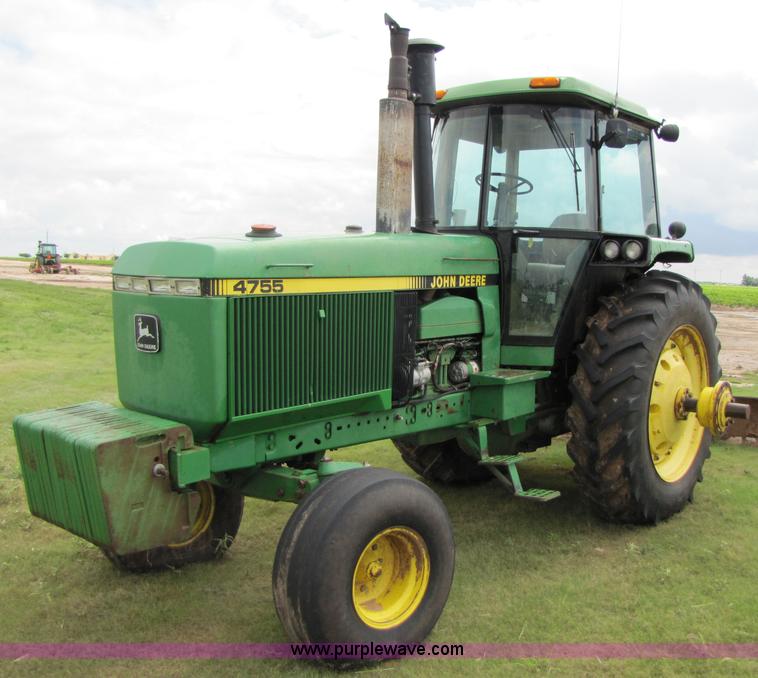 image for item 6929 1989 John Deere 4755 tractor