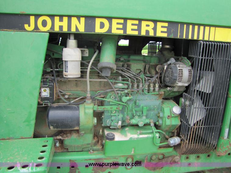 image for item 6929 1989 John Deere 4755 tractor
