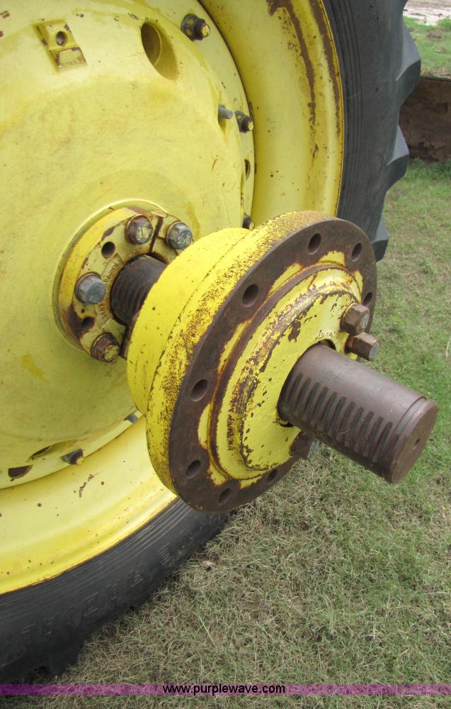 image for item 6929 1989 John Deere 4755 tractor