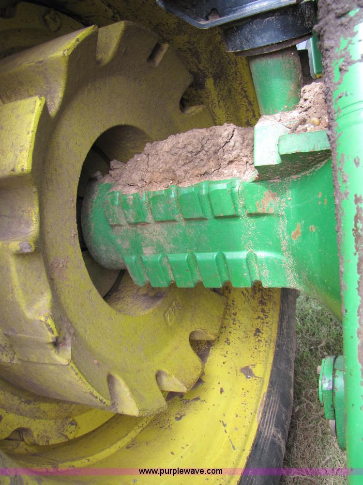 image for item 6929 1989 John Deere 4755 tractor