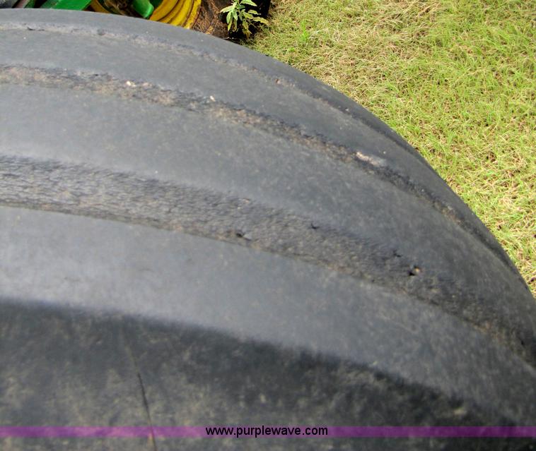 image for item 6929 1989 John Deere 4755 tractor