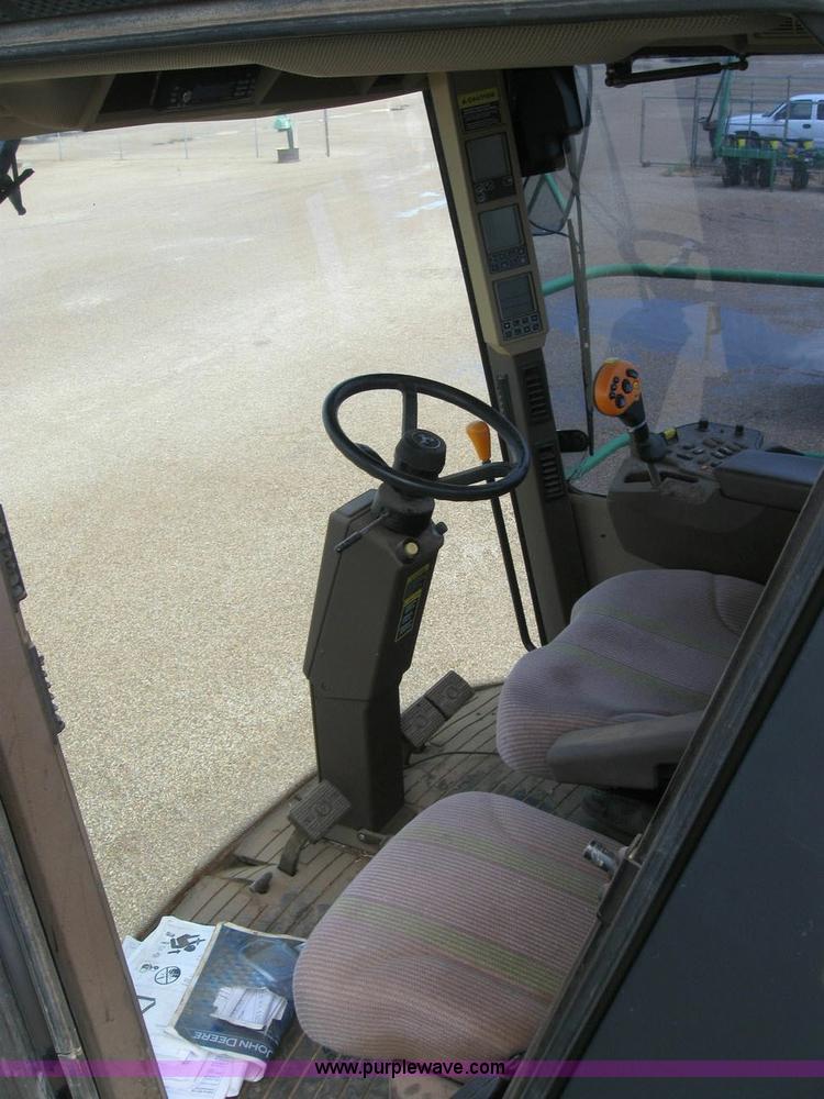 image for item 6930 2004 John Deere 7700 self-propelled forage harvester