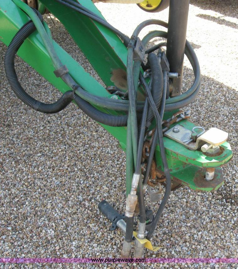 image for item 6931 2002 John Deere 567 5x6 round baler