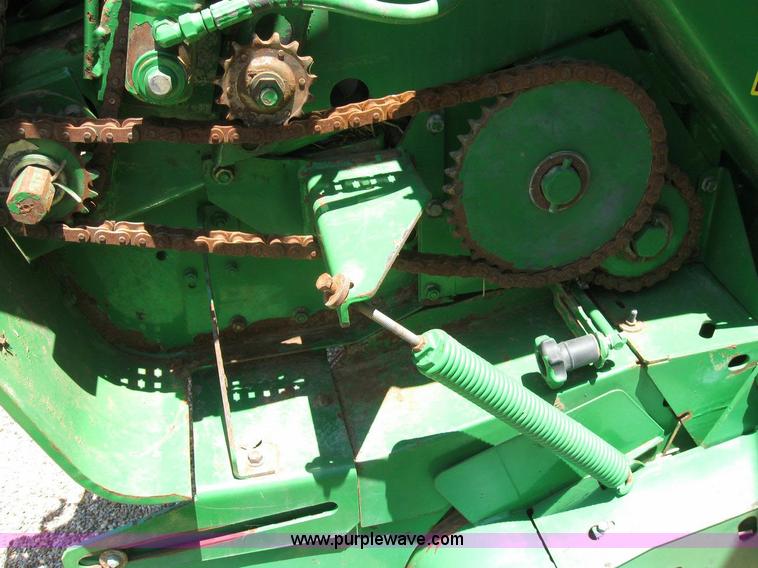 image for item 6931 2002 John Deere 567 5x6 round baler