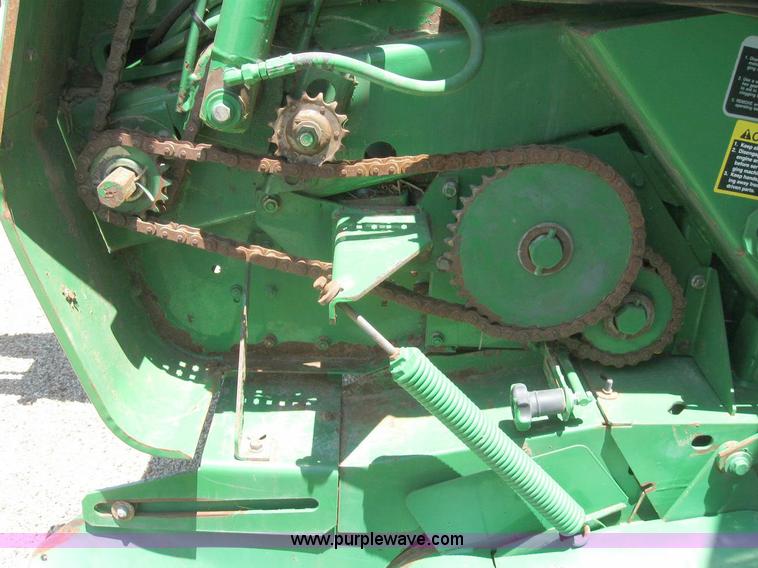 image for item 6931 2002 John Deere 567 5x6 round baler