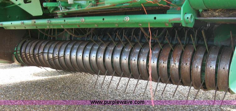 image for item 6932 2002 John Deere 567 5x6 round baler