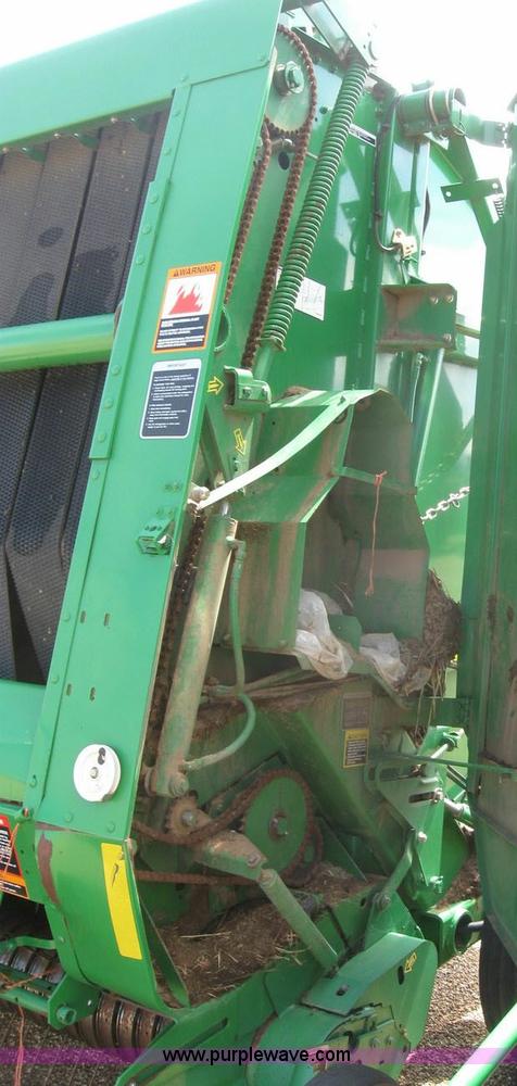 image for item 6932 2002 John Deere 567 5x6 round baler