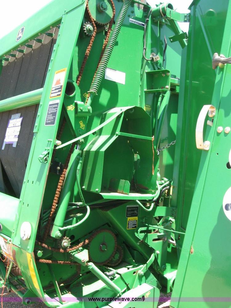 image for item 6932 2002 John Deere 567 5x6 round baler