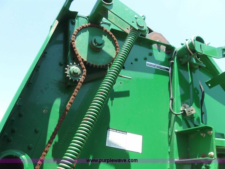image for item 6932 2002 John Deere 567 5x6 round baler