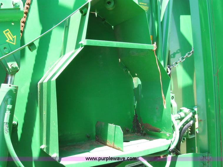 image for item 6932 2002 John Deere 567 5x6 round baler