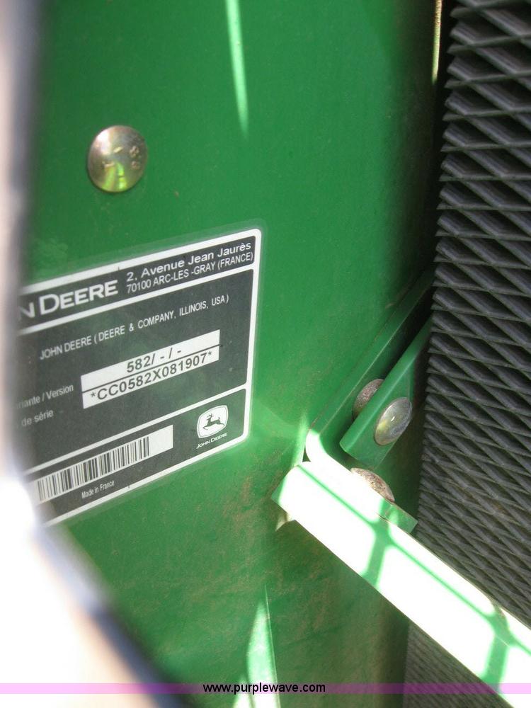image for item 6933 2008 John Deere 582 silage special round baler