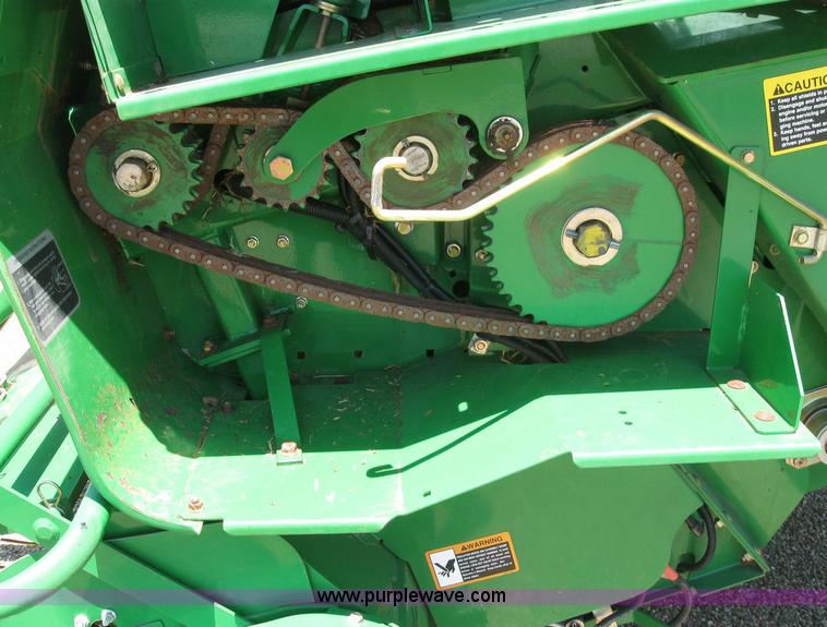 image for item 6933 2008 John Deere 582 silage special round baler