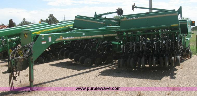 image for item 6934 1998 Great Plains 3N-3010P grain drill