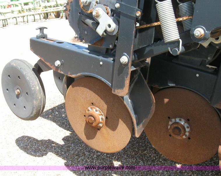 image for item 6934 1998 Great Plains 3N-3010P grain drill